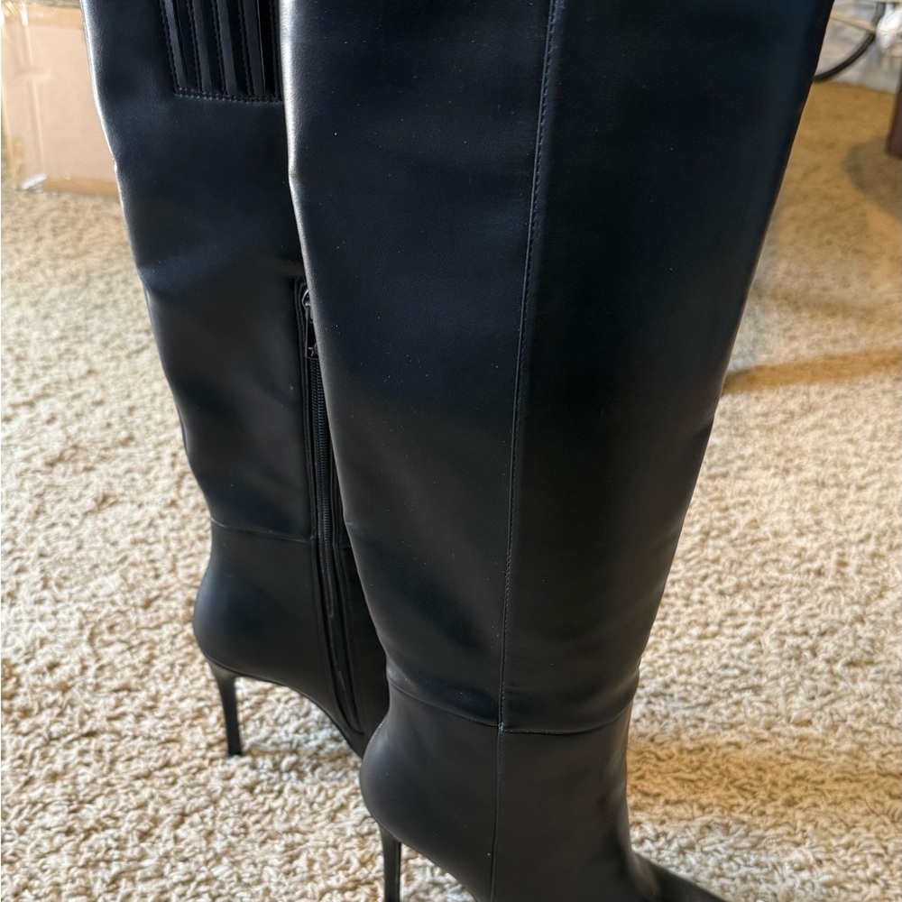 Elegant Black Women's Knee-High Boots
